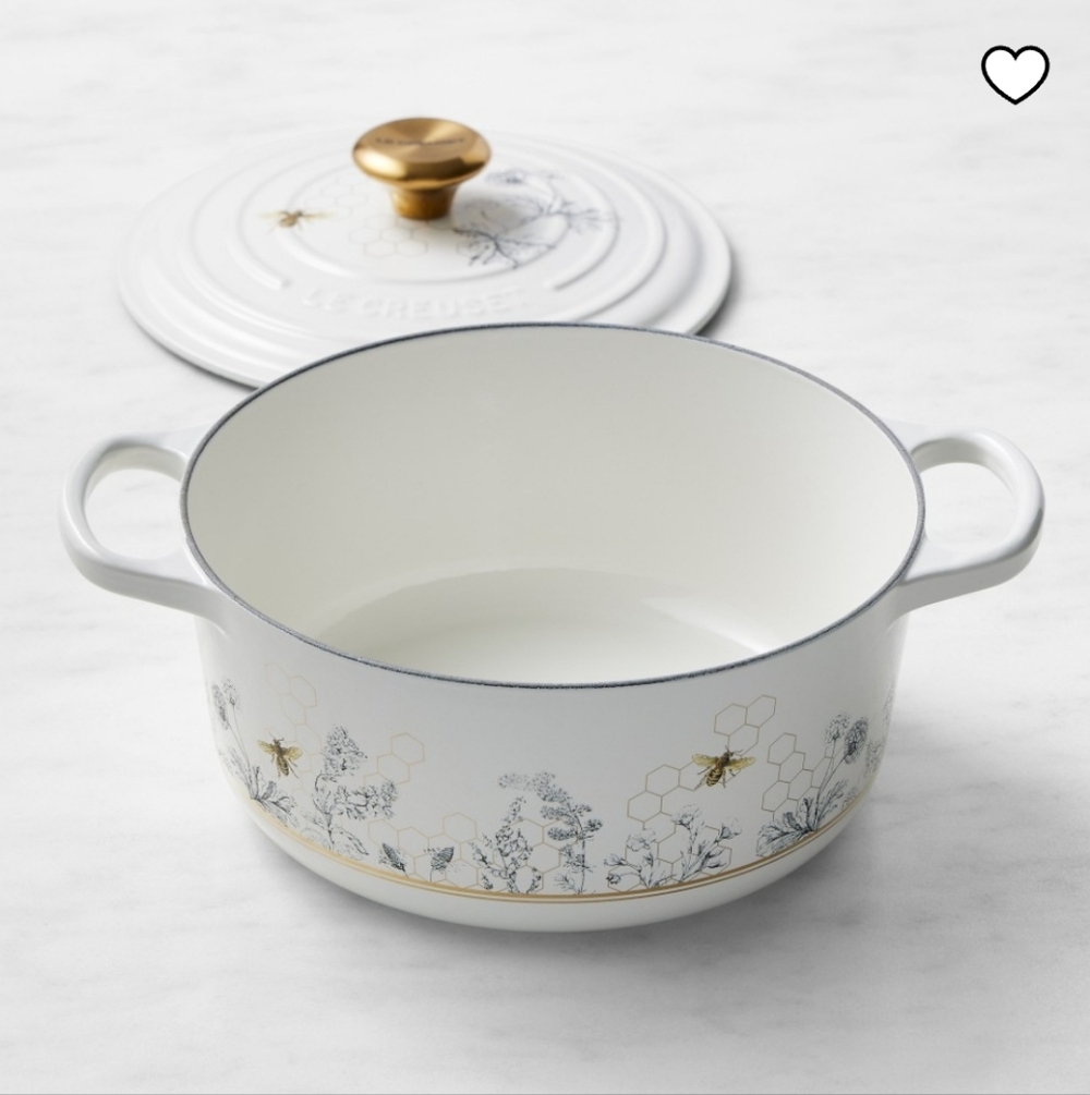 NEW Le Creuset Enameled Cast Iron Round Oven, 4 1/2-Qt.Honeycomb,Retail $500.00 - Picture 4 of 16